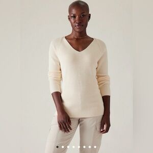 NWT Athleta Hanover V Neck Sweater medium